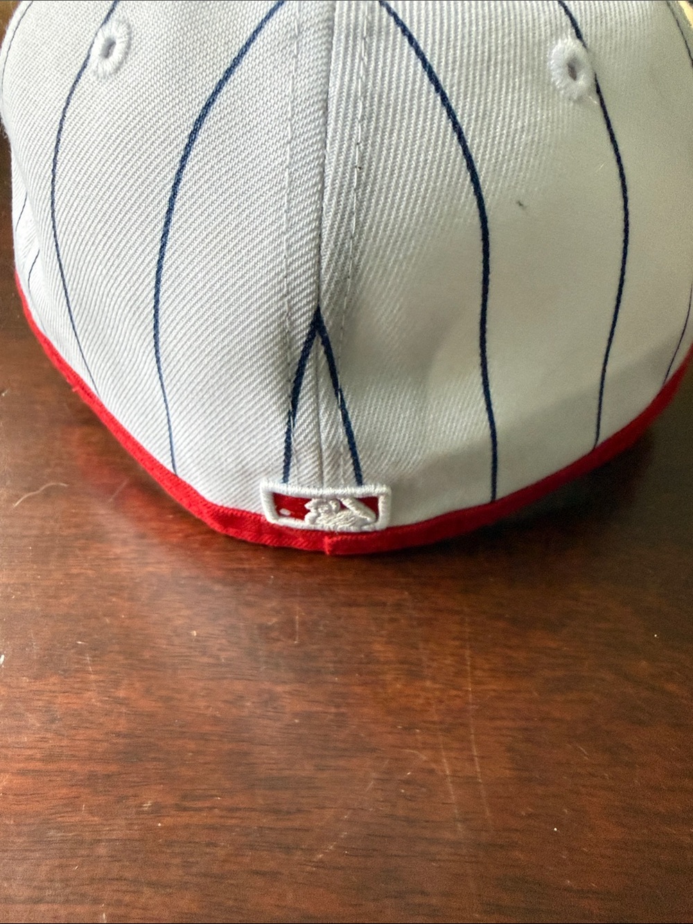 Cincinnati Reds Pinstripe Baseball Cap 7 1/4 - Picture 2 of 3